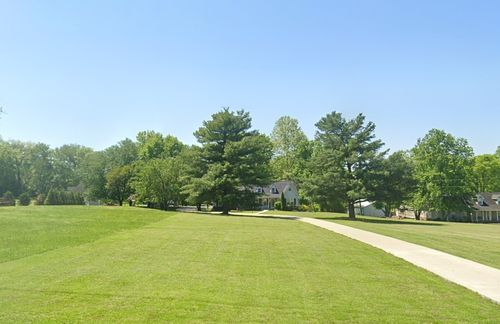 279 Saint Blaise Rd, Gallatin, TN, 37066-4445 | Card Image