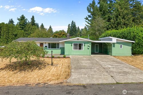 738 Wallin Street, Bremerton, WA, 98310 | Card Image