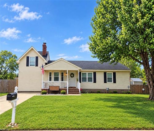 3221 Stefanie Ct, Chesapeake, VA, 23323-1951 | Card Image