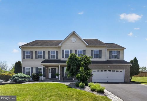 5 Camelot Way, Harleysville, PA, 19438-2910 | Card Image