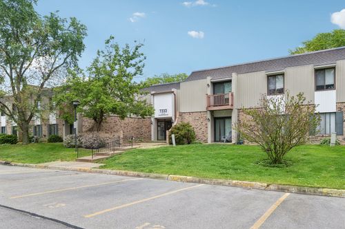 apt-102-7333 Grand Ave, Downers Grove, IL, 60516-4115 | Card Image