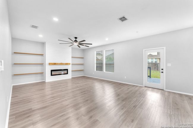 12851 Limestone Way, House other with 4 bedrooms, 3 bathrooms and null parking in San Antonio TX | Image 14