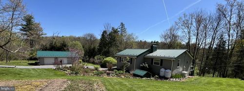 2290 Purdue Mountain Rd, BELLEFONTE, PA, 16823-8805 | Card Image