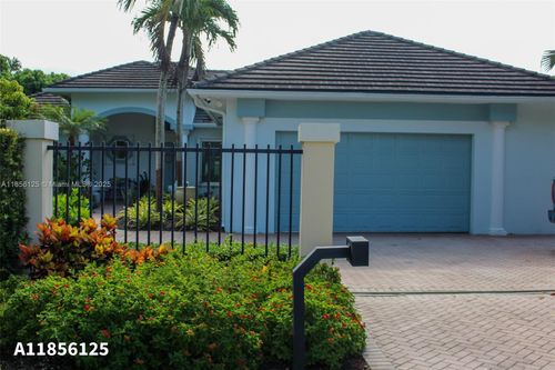 15255 Sw 80th Ave, Palmetto Bay, FL, 33157-2201 | Card Image