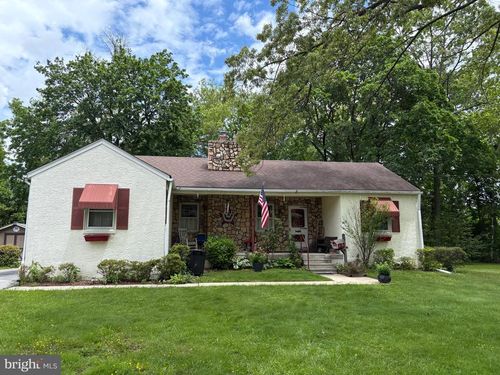 812 Agnes Ave, MORTON, PA, 19070-1818 | Card Image