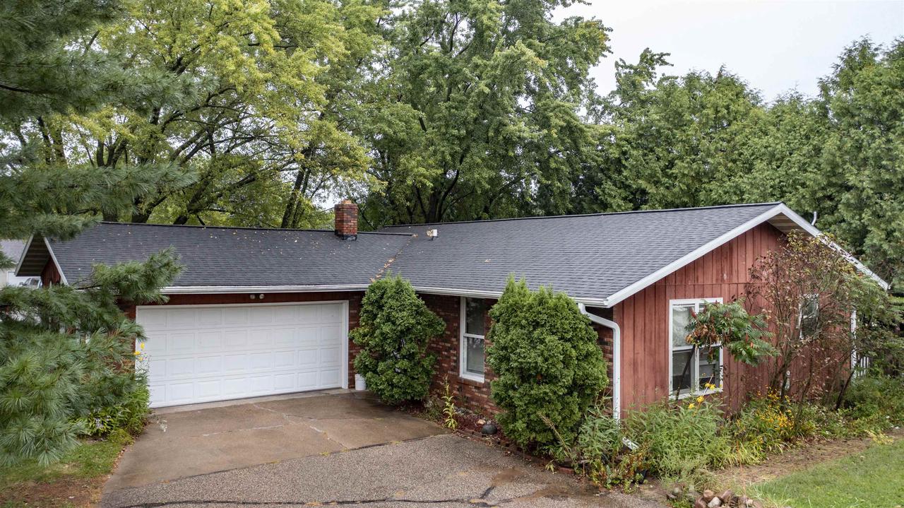 Circle Dr, Amherst, WI 54406