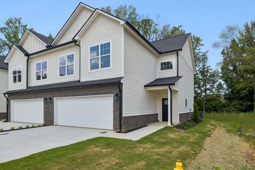 1052 Stagecoach Dr, White House, TN, 37188-2281 | Card Image