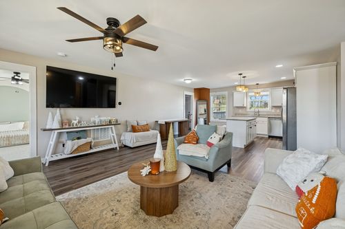 1521 Wixtown Rd, Westmoreland, TN, 37186-2856 | Card Image