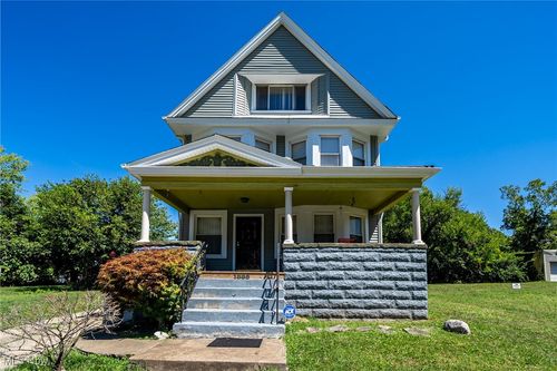 1885 Penrose Ave, East Cleveland, OH, 44112-4711 | Card Image
