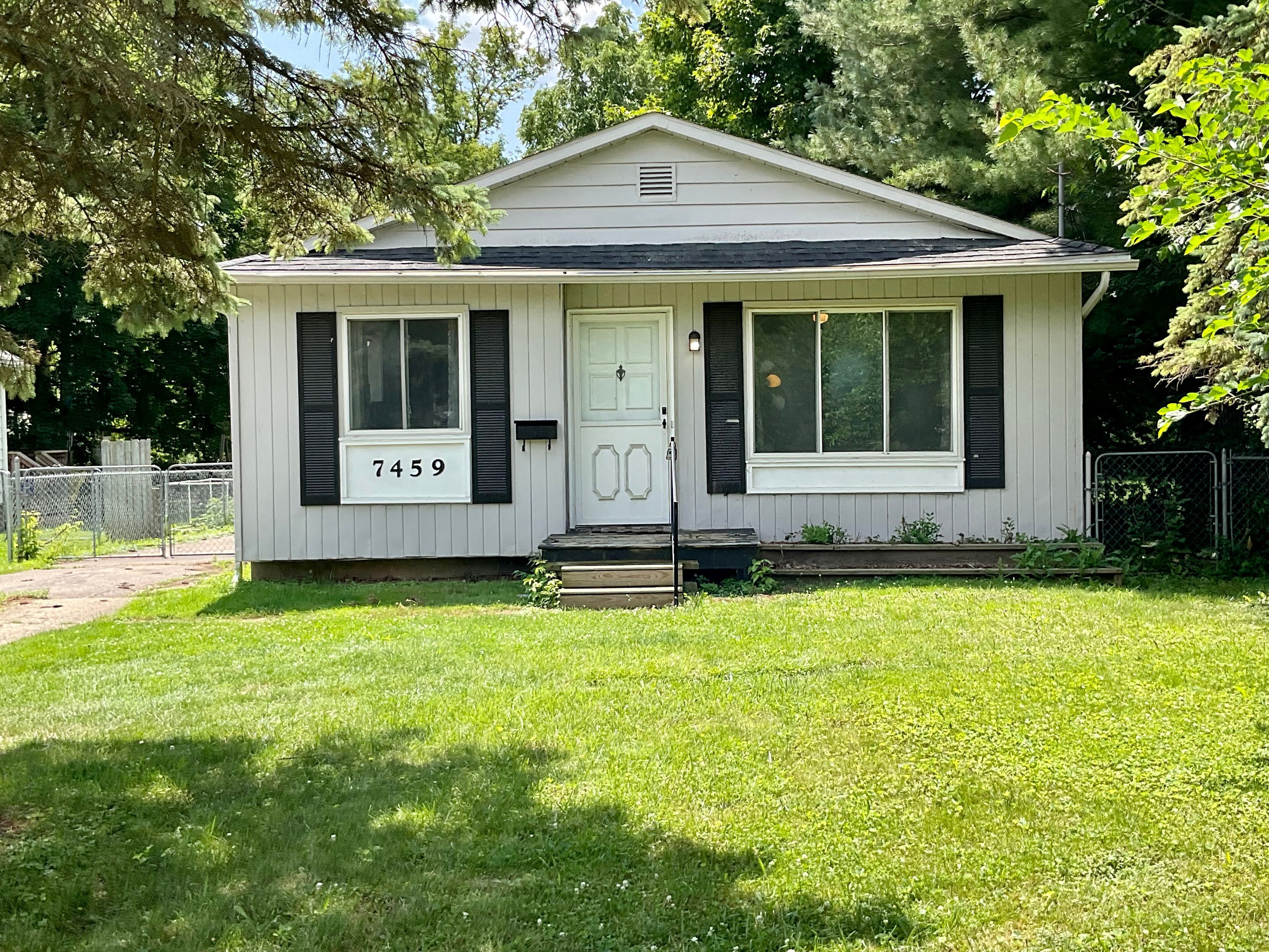 Wade St, Swartz Creek, MI 48473