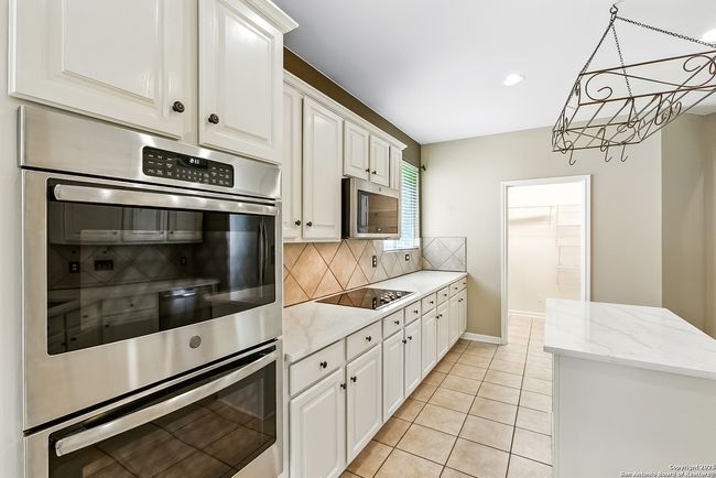 2623 Century Rnch, House other with 3 bedrooms, 3 bathrooms and null parking in San Antonio TX | Image 11