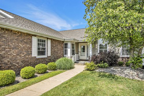 1184 S Village Cir, Kalamazoo, MI, 49009-6120 | Card Image