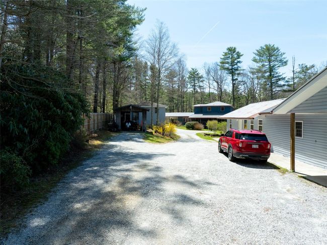 140 Hanging Dog Ln, House other with 5 bedrooms, 5 bathrooms and null parking in Lake Toxaway NC | Image 52