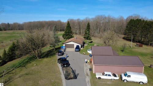 3100 Pointer Rd, West Branch, MI, 48661-9141 | Card Image