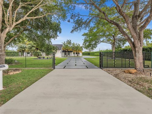 21411 Sw 248th St, Homestead, FL, 33031-1546 | Card Image