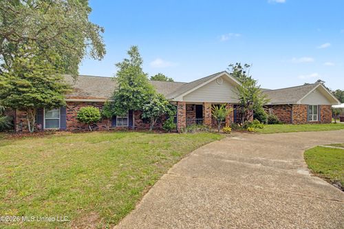2186 Atkinson Rd, Biloxi, MS, 39531-2326 | Card Image