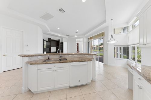 9258 Via Elegante, Wellington, FL, 33411 | Card Image