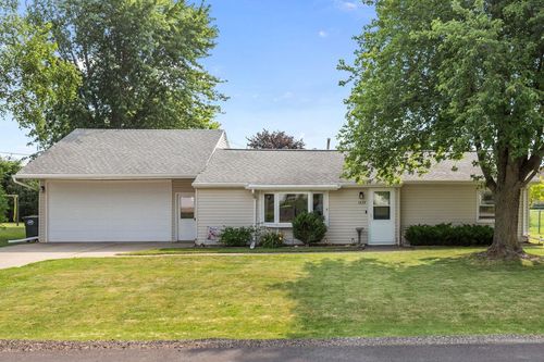 1439 Lilly Street, FOX CROSSING, WI, 54952 | Card Image