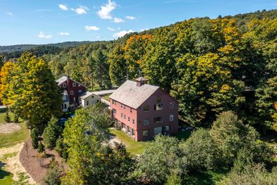 5 - 27 Lawrence Hill Road, House other with 2 bedrooms, 1 bathrooms and null parking in Weston VT | Image 3