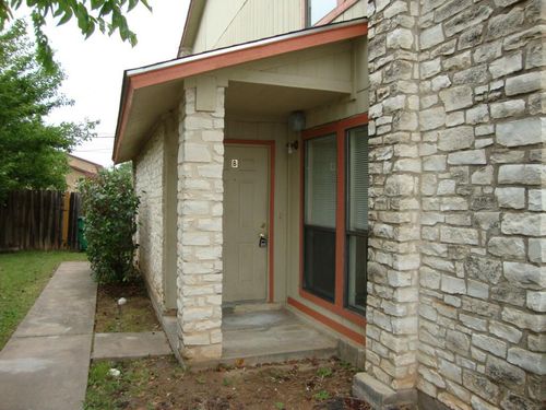 apt-b-2804 Bull Run, Taylor, TX, 76574-5174 | Card Image