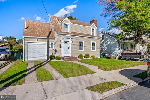 122 Huff Ave, TRENTON, NJ, 08618-2816 | Card Image