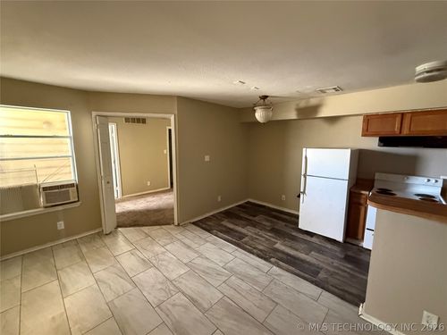 d301-1808 E 66th Place, Tulsa, OK, 74136 | Card Image