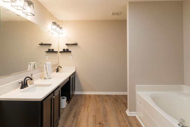 10004 Chariden Dr, House other with 3 bedrooms, 3 bathrooms and null parking in Cordova TN | Image 17