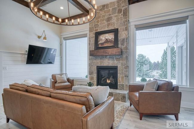 6353 E Tower Castle Loop, House other with 5 bedrooms, 3 bathrooms and 3 parking in Ammon ID | Image 10