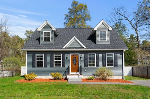 32 Dennison Ave, Salem, NH, 03079 | Card Image