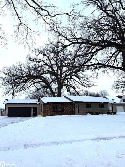 332 N Thorington St, Algona, IA, 50511-2437 | Card Image