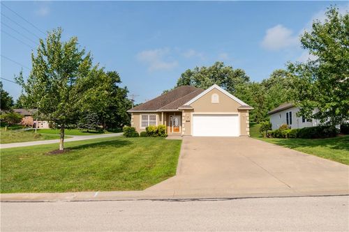 1501 Park Place Dr, Atchison, KS, 66002-8204 | Card Image