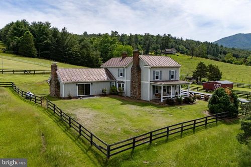 379 Shenk Hollow Rd, LURAY, VA, 22835-4146 | Card Image
