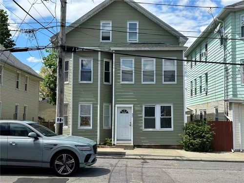 50 Hawkins St, Providence, RI, 02908-1774 | Card Image