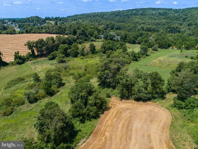 11 Sweet Water Rd, House other with 5 bedrooms, 2 bathrooms and null parking in ELVERSON PA | Image 58
