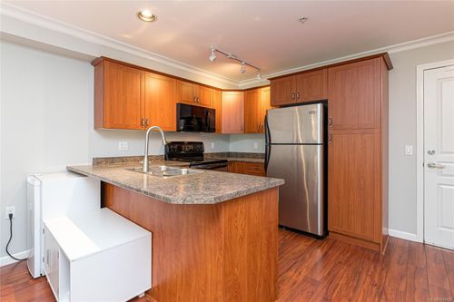 302-655 Goldstream Ave, Langford, BC, V9B0G2 | Card Image