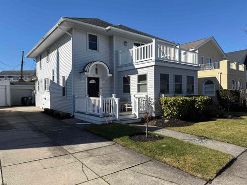 32 West Dr, Margate, NJ, 08402 | Card Image