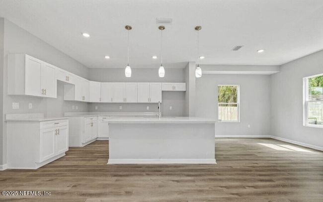 998 Floyd St, House other with 4 bedrooms, 3 bathrooms and null parking in FLEMING ISLAND FL | Image 6