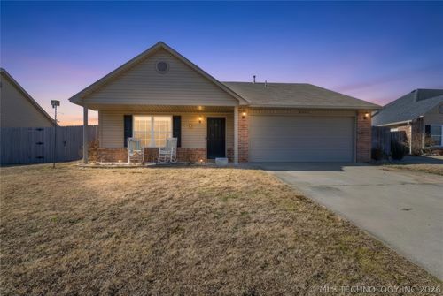 8662 S 262nd East Ave, Broken Arrow, OK, 74014-3278 | Card Image