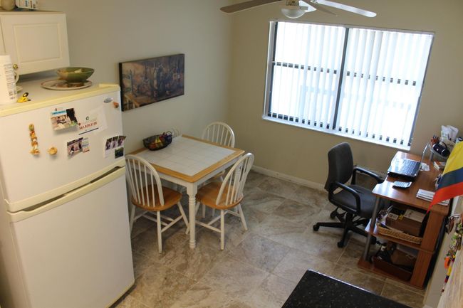 APT-201 - 7609 Tahiti Ln, Condo with 2 bedrooms, 2 bathrooms and null parking in Lake Worth FL | Image 9