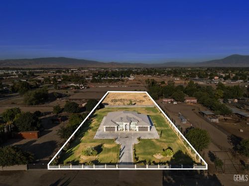 613 S Sterling Rd, Bakersfield, CA, 93307-2391 | Card Image