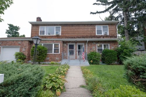 59 Lake Shore Dr, Ronkonkoma, NY, 11779-3154 | Card Image