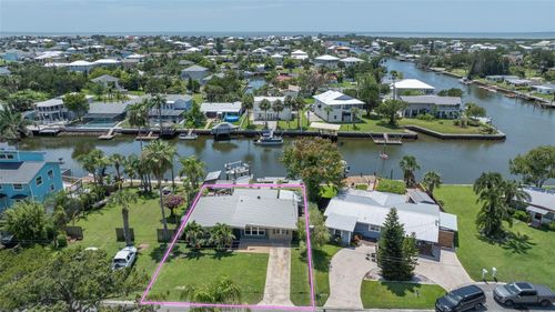 4499 Neptune Dr, HERNANDO BEACH, FL, 34607-2944 | Card Image