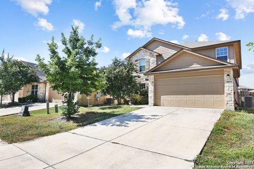 8819 Belgian Fls, San Antonio, TX, 78254-4473 | Card Image