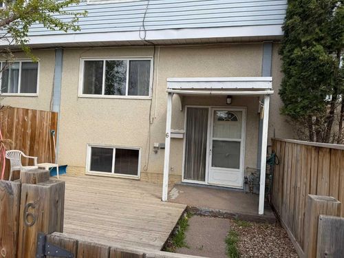 8-8808 96 St, Peace River, AB, T8S1G6 | Card Image