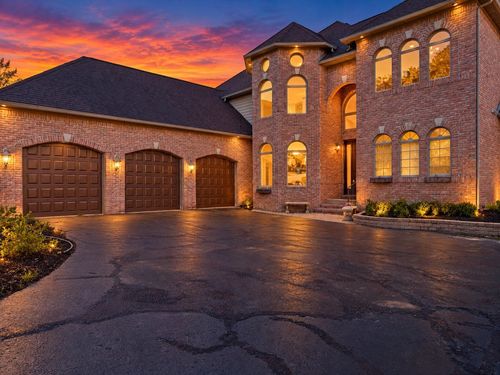 11460 Tyrone Trl, Fenton, MI, 48430-4024 | Card Image
