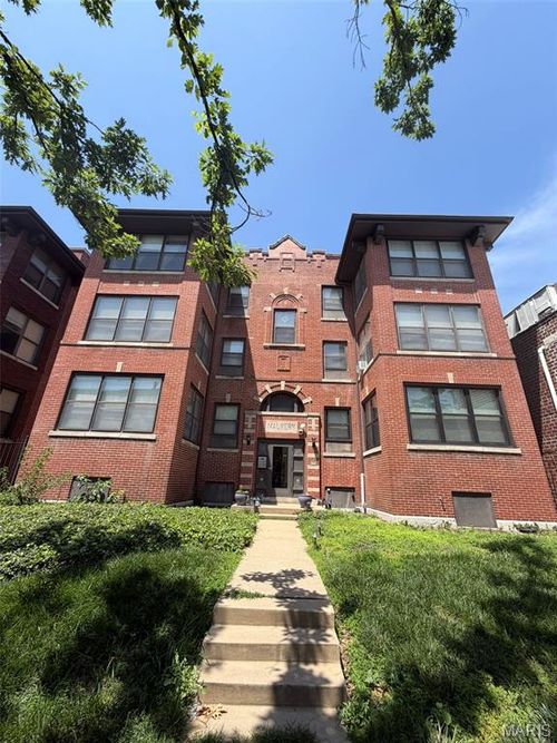 13-5621 Pershing Ave, Saint Louis, MO, 63112-1725 | Card Image
