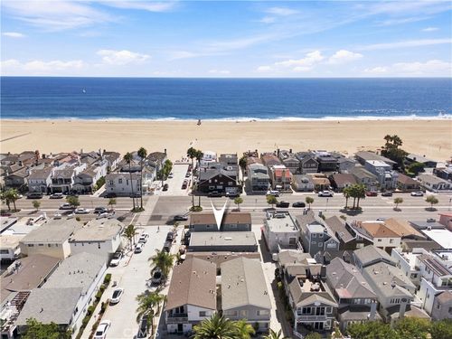 203 6th St, Newport Beach, CA, 92661-1150 | Card Image