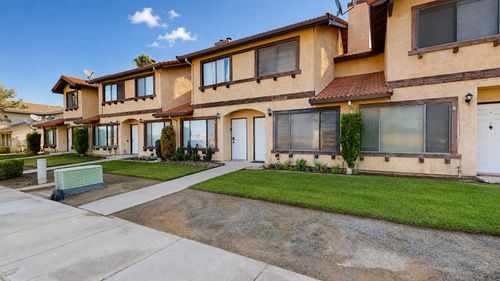 c-1501 Racquet Club Dr, Los Banos, CA, 93635-3859 | Card Image