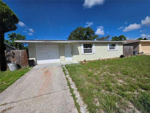 9845 Richwood Ln, PORT RICHEY, FL, 34668-4135 | Card Image