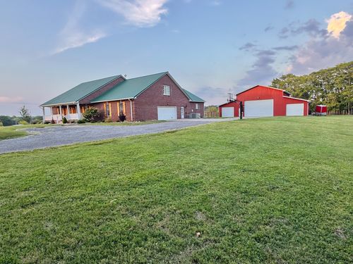 399 Edgar Meeks Rd, Burns, TN, 37029-5317 | Card Image